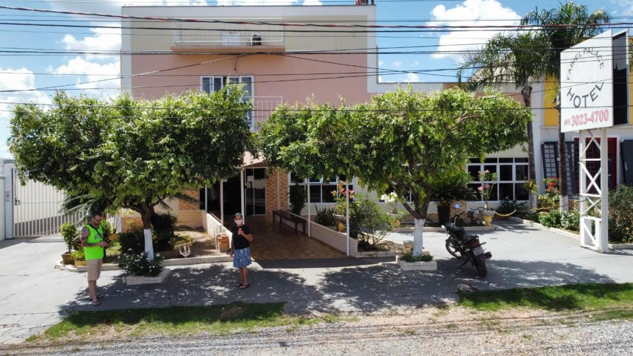Fabiel Palace Hotel Cuiabá Exteriör bild